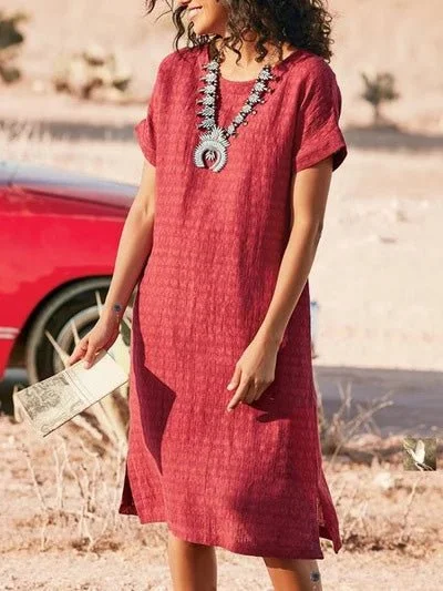 Midi dresses with ribbed textures for a unique and tactile appearance Round Neck Short Sleeve Slit Dress