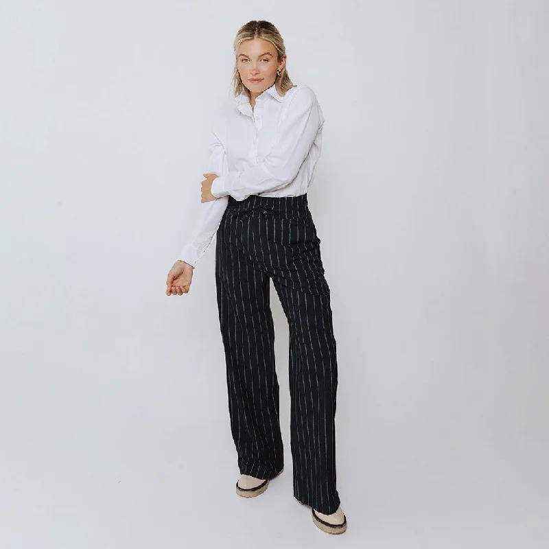Capri Length Women's Printed Yoga Pants for Workout SessionsAudrey Trouser, Navy Pinstripe Capri Length Women's Printed Yoga Pants for Workout SessionsAudrey Trouser, Navy Pinstripe