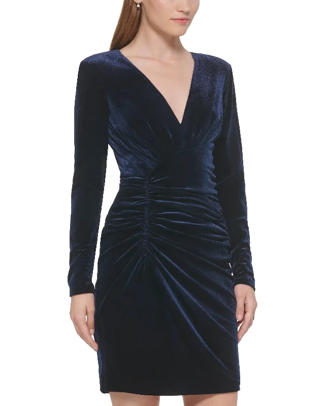 Off - the - Shoulder Women Dress for a Romantic and Feminine Look Off - the - Shoulder Women Dress for a Romantic and Feminine Look Ruched Velvet Sheath
