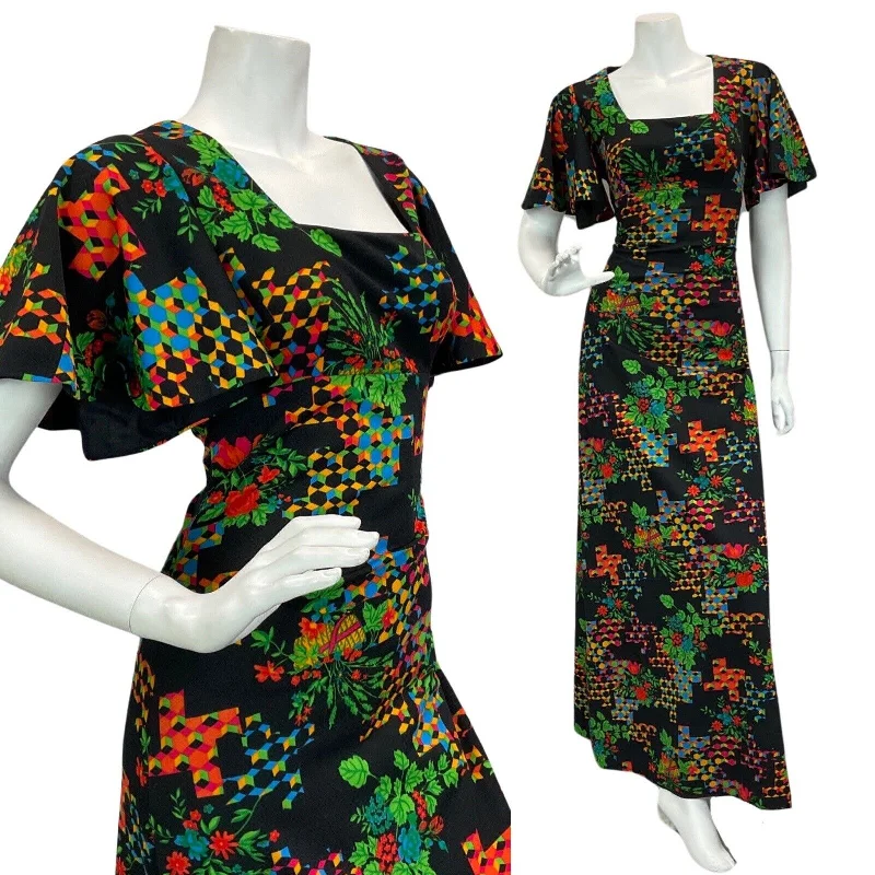 Backless Women Dress for a Sexy and Alluring Look at Evening Events Backless Women Dress for a Sexy and Alluring Look at Evening Events VTG 60s 70s BLACK RED GREEN BLUE FLORAL PSYCHEDELIC ANGEL SLEEVE MAXI DRESS 10